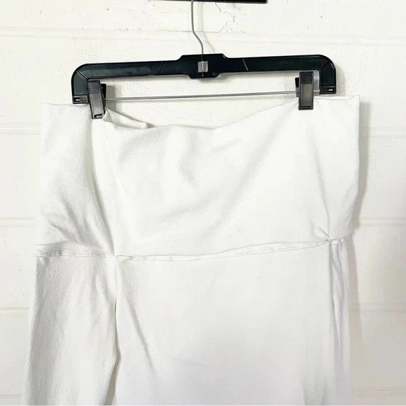 EUC Club Monaco Tabbie Off-the-Shoulder Top in White Size Medium - Picture 6 of 10